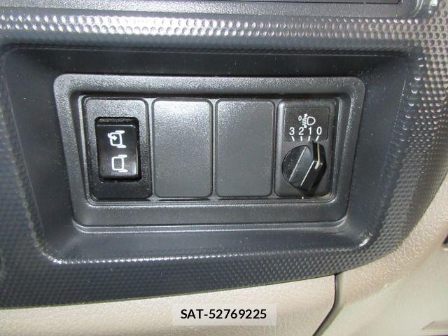 Nissan ATLAS 2012-05 7720851-17