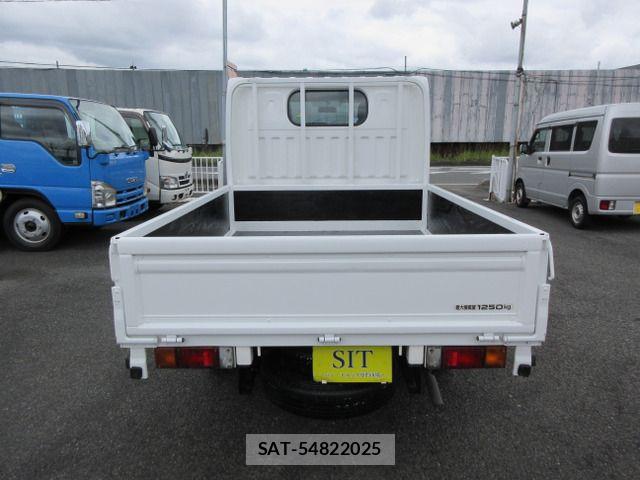Nissan ATLAS 2015-03 7720858-2