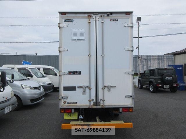 Nissan ATLAS 2015-10 7720853-2