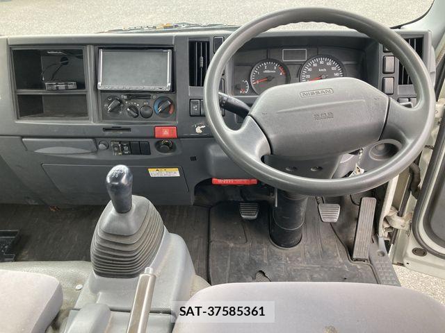 Nissan ATLAS 2008-01 7782631-6