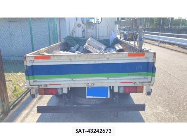 Nissan ATLAS 2015-12 7782629-6
