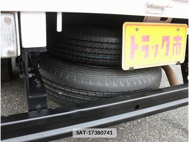 Nissan ATLAS 2020-07 7782633-24