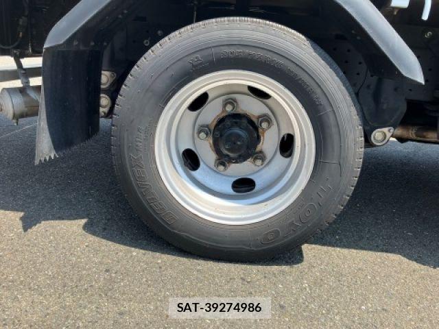 Nissan ATLAS 2013-10 7782632-13