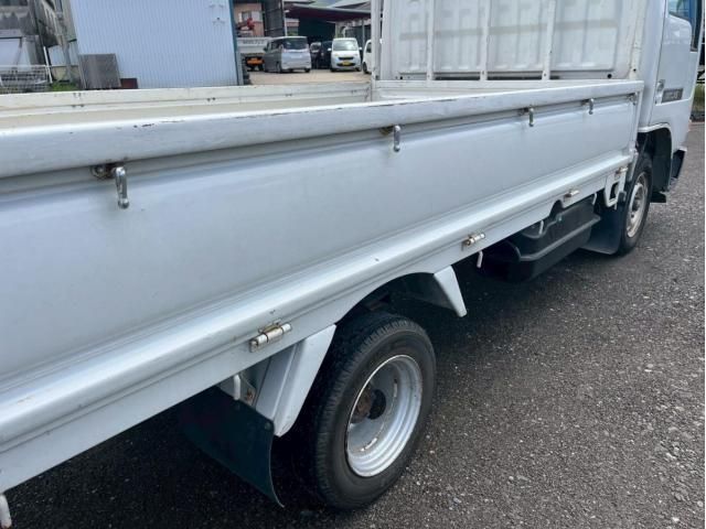 Nissan ATLAS 2000-01 7864620-25