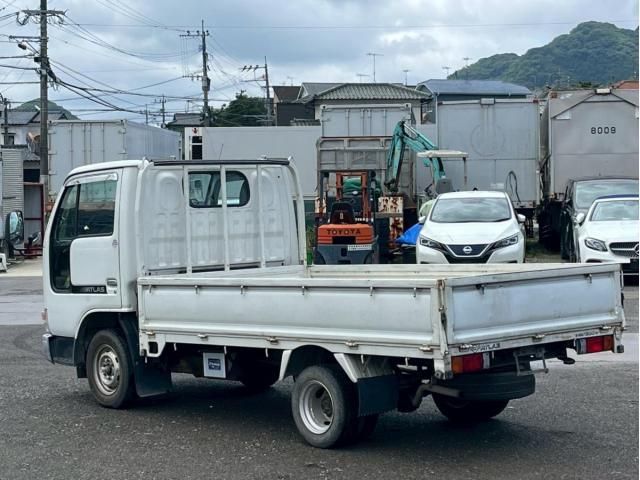 Nissan ATLAS 2000-01 7864620-4