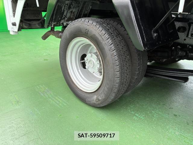 Nissan ATLAS 2015-05 7875302-8
