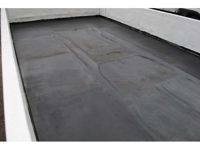Nissan ATLAS 2004-01 7864619-10