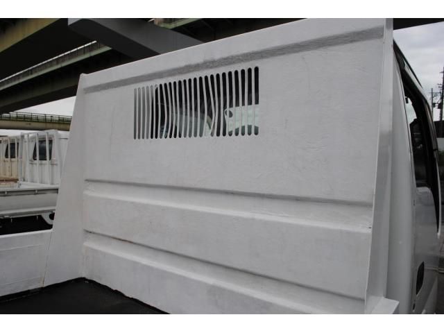 Nissan ATLAS 2004-01 7864619-11