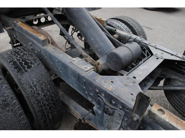 Nissan ATLAS 2004-01 7864619-20
