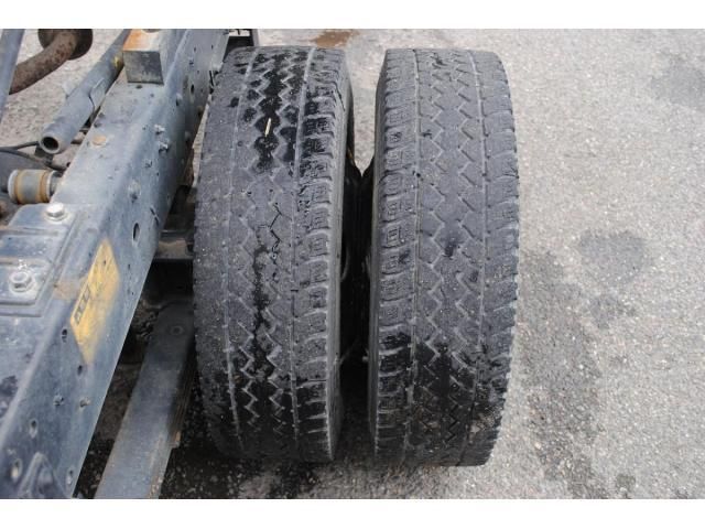 Nissan ATLAS 2004-01 7864619-23