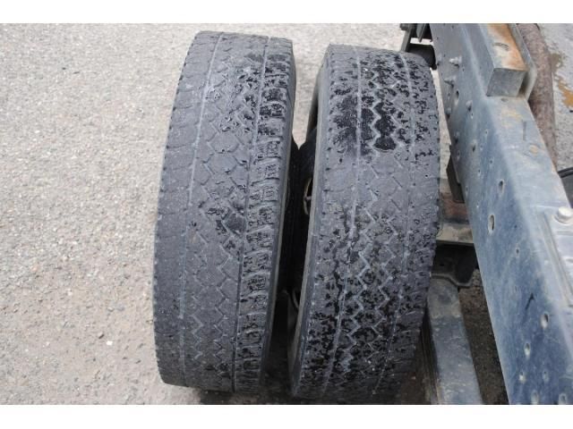 Nissan ATLAS 2004-01 7864619-24