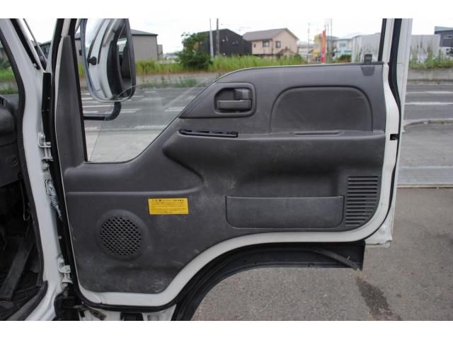Nissan ATLAS 2004-01 7864619-28