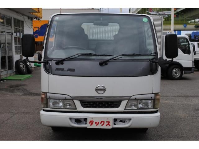 Nissan ATLAS 2004-01 7864619-3