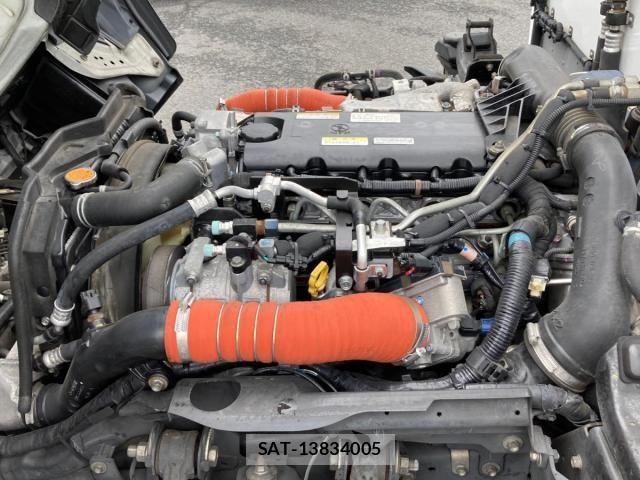 Nissan ATLAS 2020-01 7902243-13