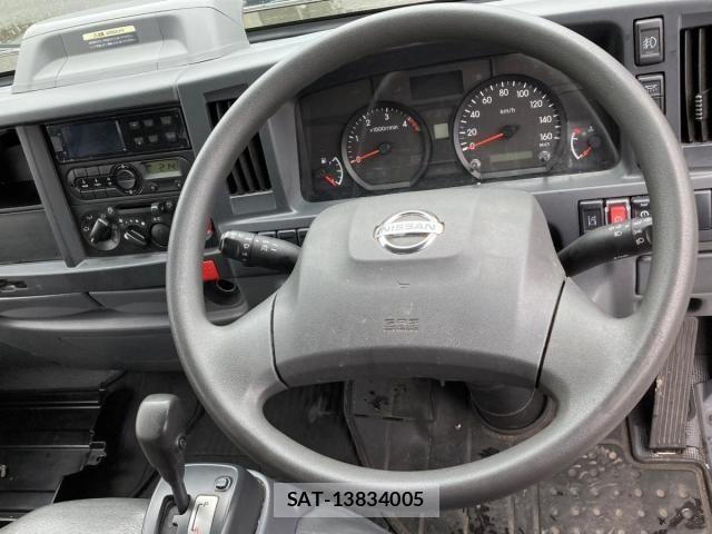 Nissan ATLAS 2020-01 7902243-17
