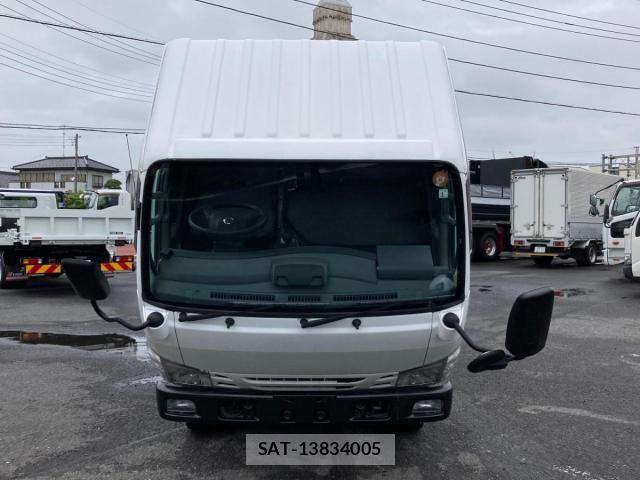 Nissan ATLAS 2020-01 7902243-20