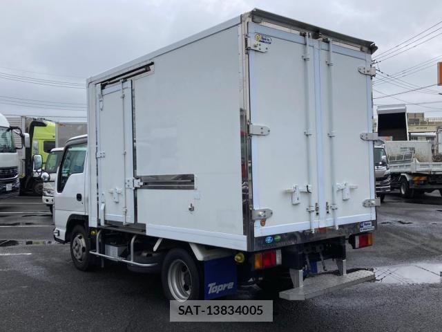 Nissan ATLAS 2020-01 7902243-3