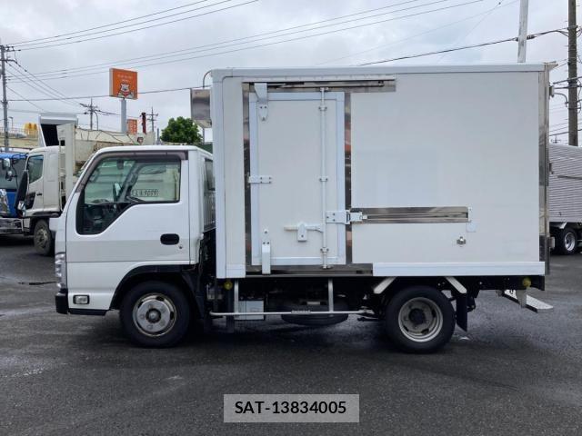 Nissan ATLAS 2020-01 7902243-4