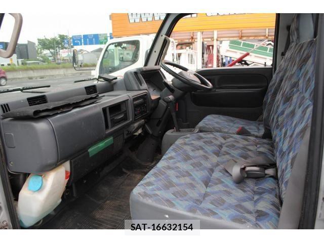 Nissan ATLAS 2006-06 7902244-28