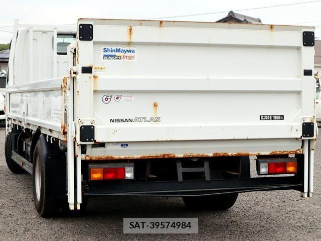 Nissan ATLAS 2020-09 7960526-1