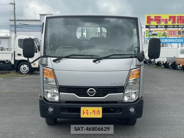 Nissan ATLAS 2016-09 7960528-1