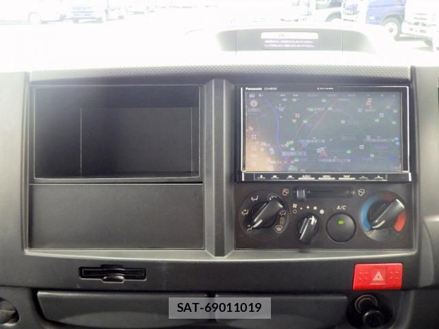 Nissan ATLAS 2022-05 7960521-15
