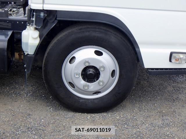 Nissan ATLAS 2022-05 7960521-21