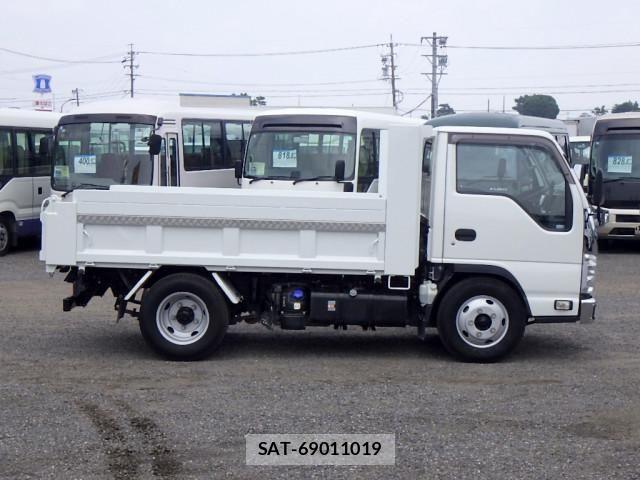 Nissan ATLAS 2022-05 7960521-4