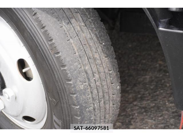 Nissan ATLAS 2021-09 7960520-9