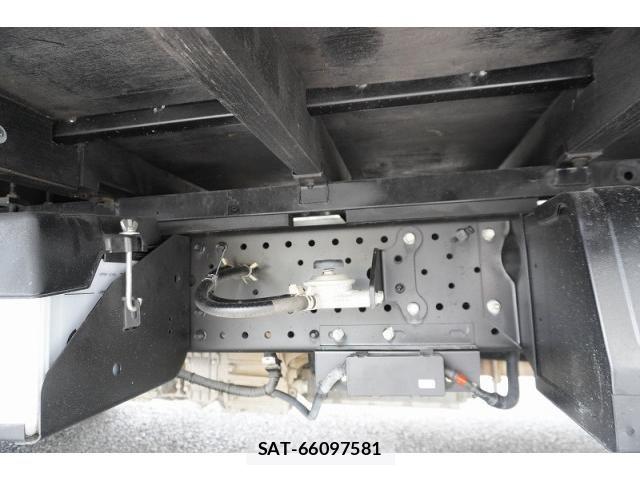 Nissan ATLAS 2021-09 7960520-12