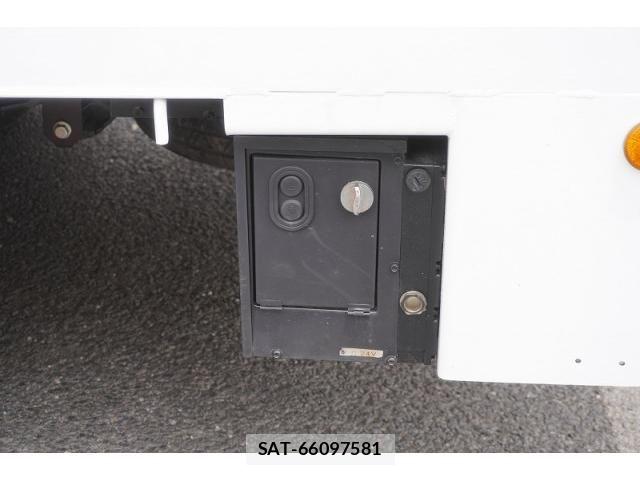 Nissan ATLAS 2021-09 7960520-27