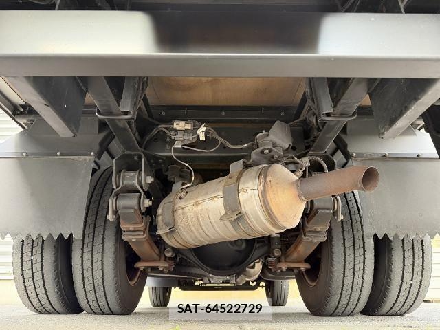 Nissan ATLAS 2019-06 7960523-11
