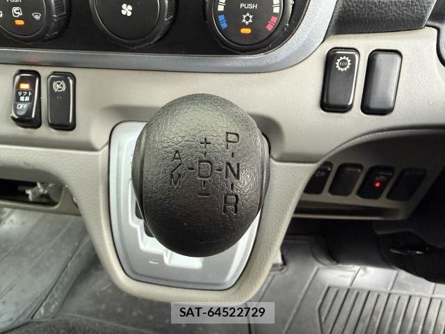 Nissan ATLAS 2019-06 7960523-17