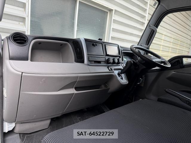Nissan ATLAS 2019-06 7960523-19