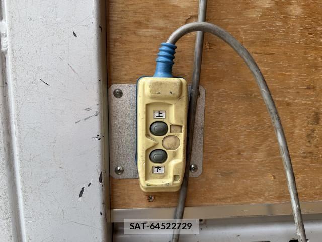 Nissan ATLAS 2019-06 7960523-26