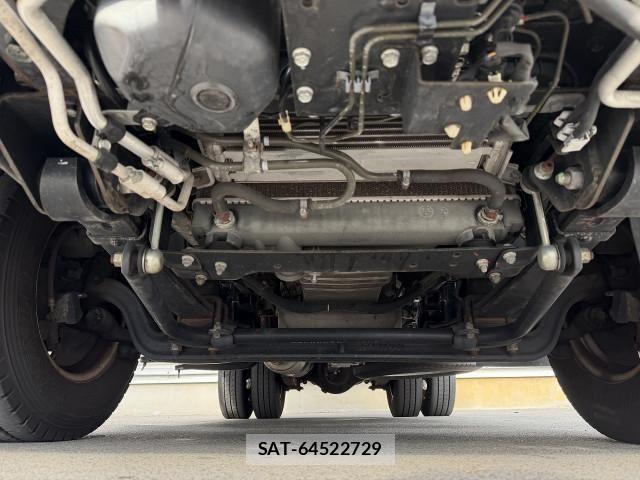 Nissan ATLAS 2019-06 7960523-7