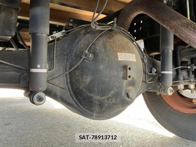 Nissan ATLAS 2015-09 7978522-13