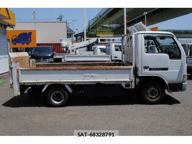 Nissan ATLAS 2003-03 7978523-1