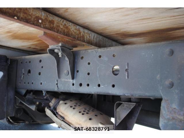 Nissan ATLAS 2003-03 7978523-22