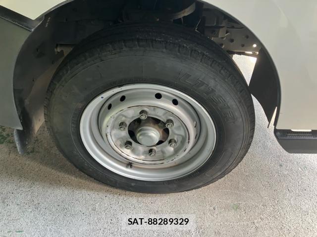 Nissan ATLAS 2015-07 7978524-2
