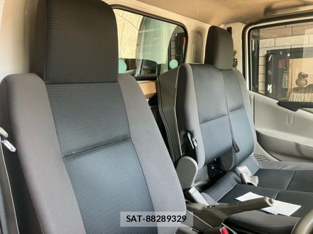 Nissan ATLAS 2015-07 7978524-7