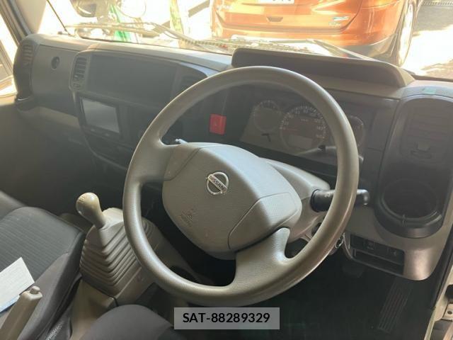 Nissan ATLAS 2015-07 7978524-8