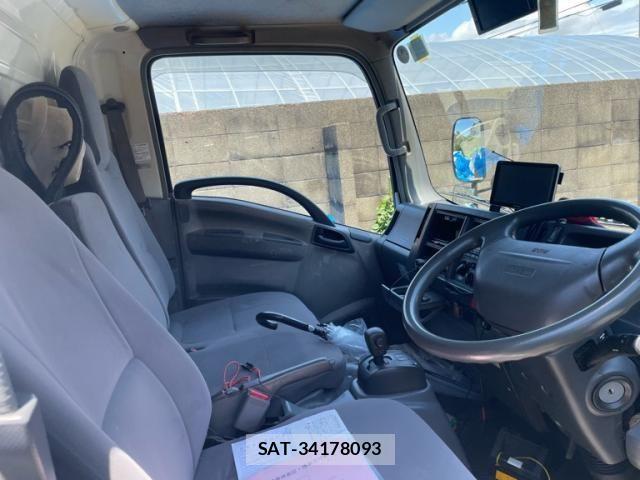 Nissan ATLAS 2010-01 8072851-11