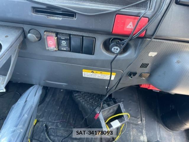 Nissan ATLAS 2010-01 8072851-16