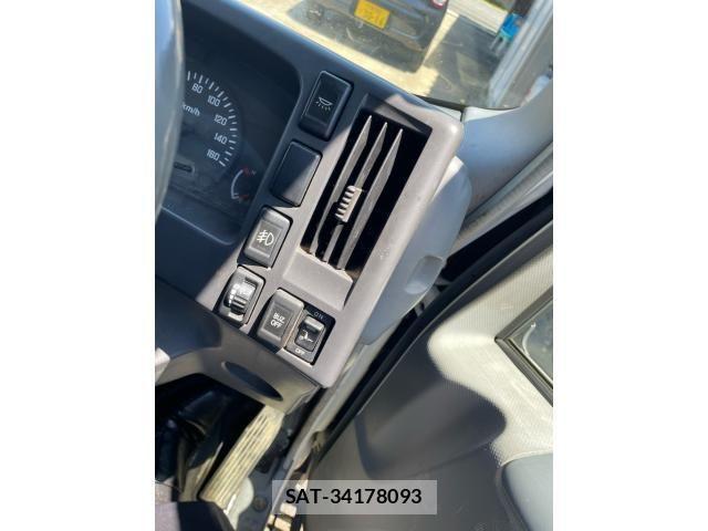 Nissan ATLAS 2010-01 8072851-17