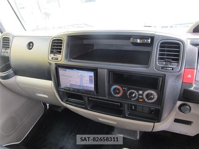 Nissan ATLAS 2018-12 8072849-10