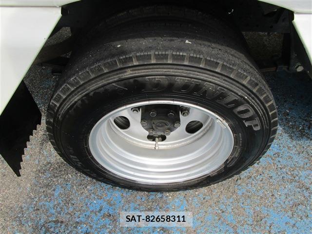 Nissan ATLAS 2018-12 8072849-19