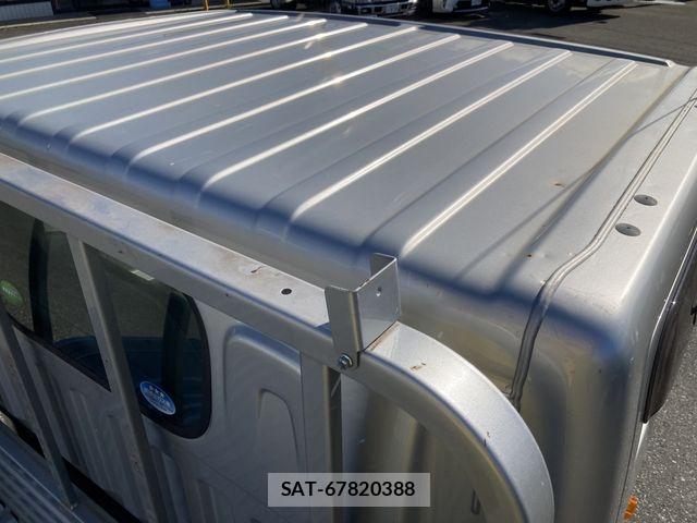 Nissan ATLAS 2020-04 8072850-16