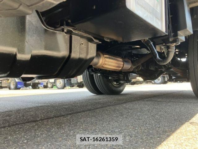 Nissan ATLAS 2015-06 8072852-11