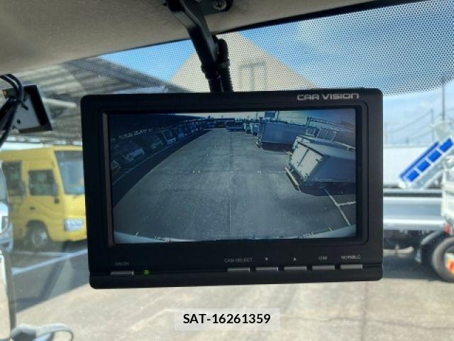 Nissan ATLAS 2015-06 8072852-23